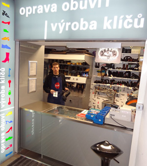 Opravna obuvi, výroba klíčů Centrum Atrium Flóra